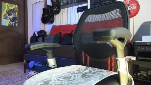 Snapshot of ghala chatting on December 15, 2024, 4:40 am DarkMan online show from December 15, 2024, 4:40 am