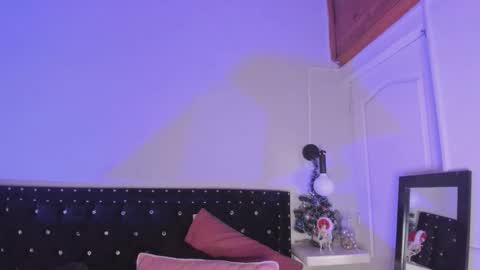 Allison  online show from December 4, 2025, 8:39 pm