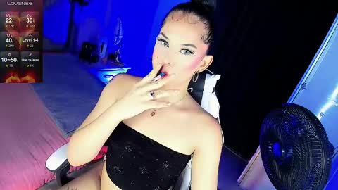 Snapshot of gia21xxx chatting on May 19, 2026, 2:29 am Gia Ferrara online show from May 19, 2026, 2:29 am