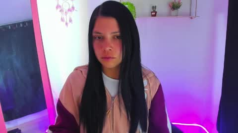 giaaaa   online show from April 8, 2026, 11:59 pm