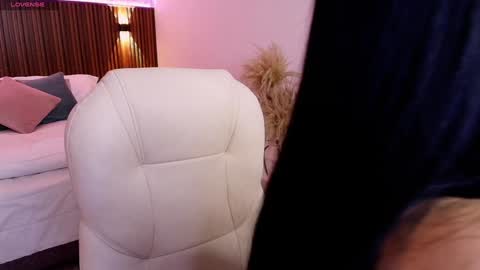 Gia lowry online show from January 29, 2025, 3:12 am