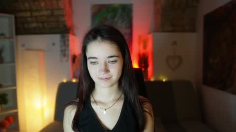 Gia Paige18 online show from February 8, 2025, 2:05 pm