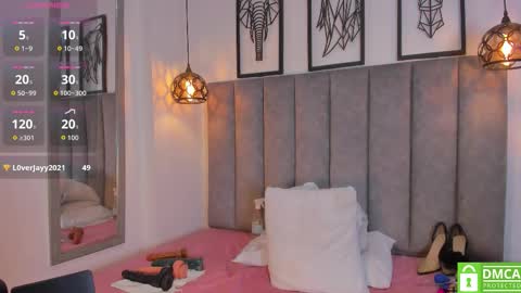 Darlliny online show from November 8, 2025, 9:46 pm