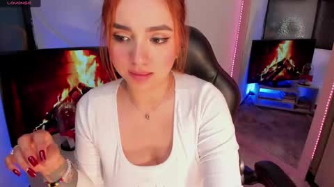 Snapshot of giabrook chatting on March 2, 2025, 12:22 pm Gia  online show from March 2, 2025, 12:22 pm