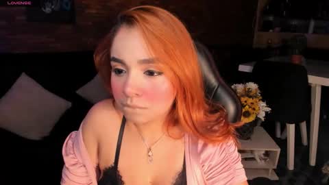 Snapshot of giabrook chatting on October 11, 2025, 7:18 am Gia  online show from October 11, 2025, 7:18 am