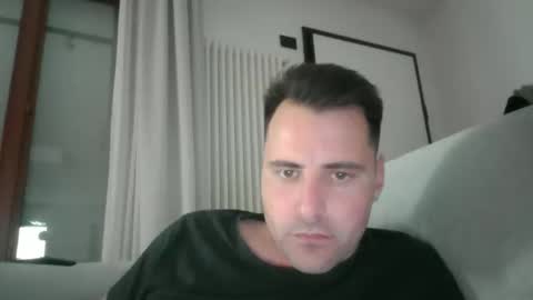 giacomo9669 online show from April 30, 2026, 6:03 pm