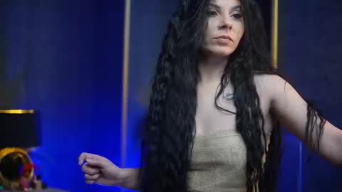  Gia  online show from March 27, 2026, 6:29 pm