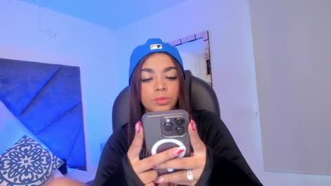 Gia  online show from January 15, 2026, 6:44 pm