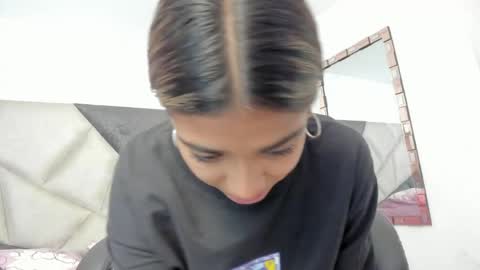 Gia  online show from April 5, 2026, 6:05 pm