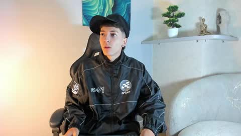 Snapshot of gian_rossii chatting on June 8, 2026, 11:21 am GIAN online show from June 8, 2026, 11:21 am