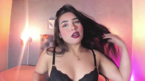 giannaslimjb online show from October 3, 2025, 3:36 am