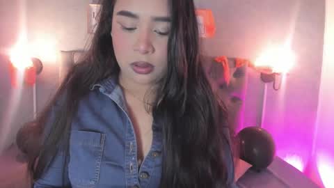 giannaslimjb online show from October 7, 2025, 3:25 am