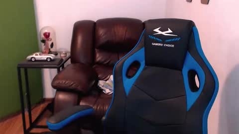 Gianni online show from December 1, 2024, 7:03 pm