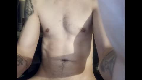 Snapshot of giantdick4u1991 chatting on November 17, 2025, 7:25 am giantdick4u1991 online show from November 17, 2025, 7:25 am