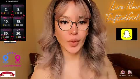 Snapshot of giftedgirl4u chatting on January 1, 2025, 4:18 am Ms. Abby - IF YOU DEMAND I DEMAND ASWELL- online show from January 1, 2025, 4:18 am