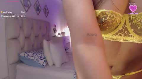 GIGI instagram gigi sj1994 online show from March 10, 2025, 7:32 am