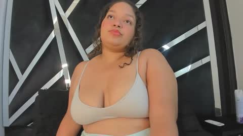 gigiht online show from January 5, 2026, 8:45 pm