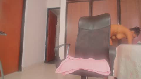 Snapshot of gigimiler8 chatting on September 23, 2025, 8:12 pm Sharlotte  online show from September 23, 2025, 8:12 pm