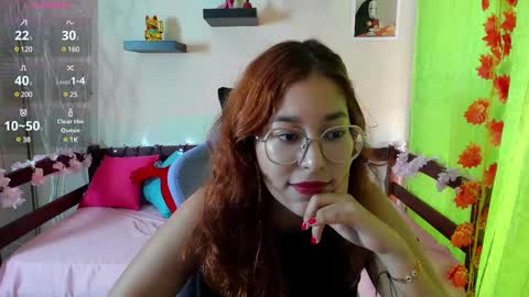 Snapshot of gigimooon chatting on February 10, 2025, 9:25 pm gigimooon online show from February 10, 2025, 9:25 pm