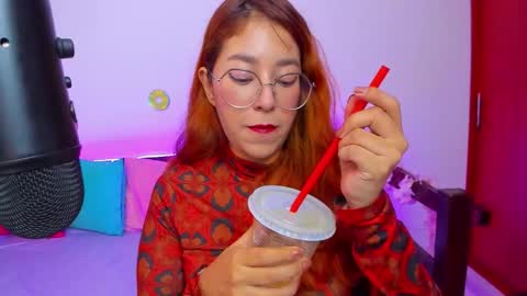 Snapshot of gigimooon chatting on September 14, 2025, 2:33 am gigimooon online show from September 14, 2025, 2:33 am