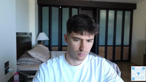 Snapshot of gilbertogonzales chatting on December 16, 2025, 3:44 am gilbertogonzales online show from December 16, 2025, 3:44 am