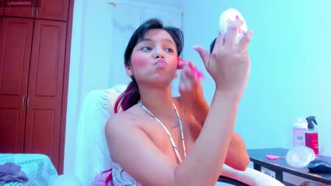 Gimena online show from September 12, 2025, 6:52 pm