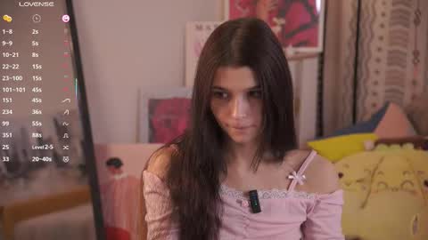 Mia online show from February 2, 2026, 8:24 am