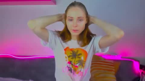 Snapshot of gina_lovelyy chatting on October 10, 2025, 11:09 am Gina online show from October 10, 2025, 11:09 am