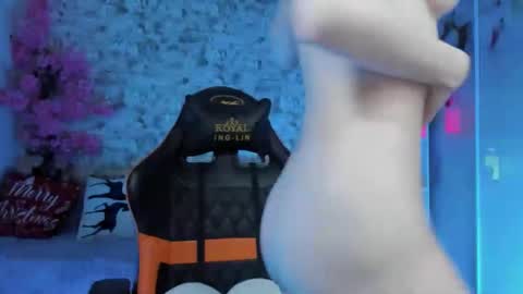 Gina online show from March 27, 2026, 1:22 am