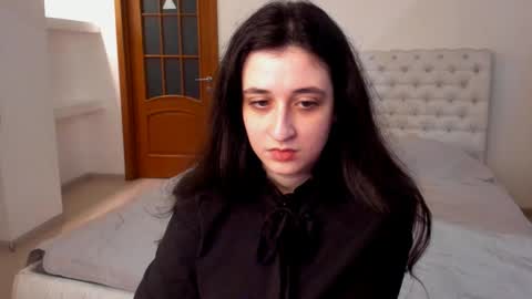 Kate online show from January 29, 2025, 12:13 pm