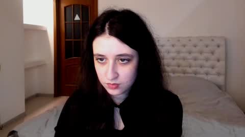 Kate online show from February 6, 2025, 12:05 pm