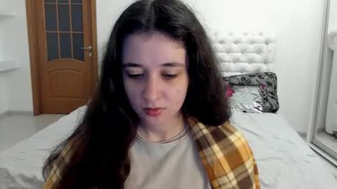 Kate online show from October 30, 2025, 8:27 am