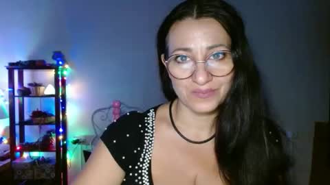 GinaONeon online show from October 30, 2025, 8:42 pm