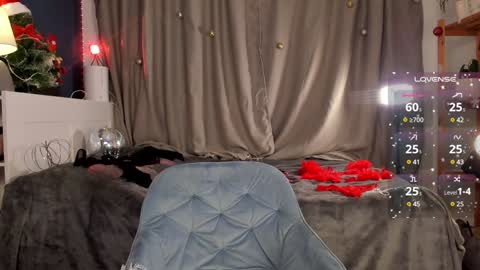 Gina online show from December 15, 2024, 12:38 pm