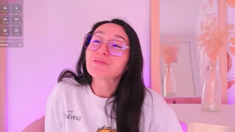 Snapshot of ginevra_esposito chatting on February 4, 2026, 12:33 pm Ginn online show from February 4, 2026, 12:33 pm