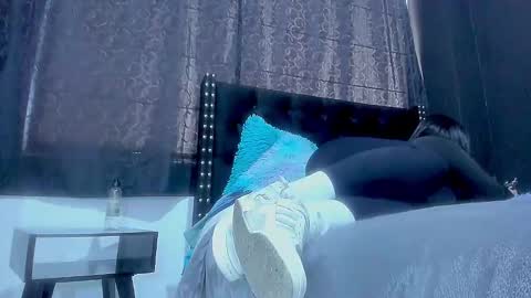 Miss online show from October 15, 2025, 4:29 pm