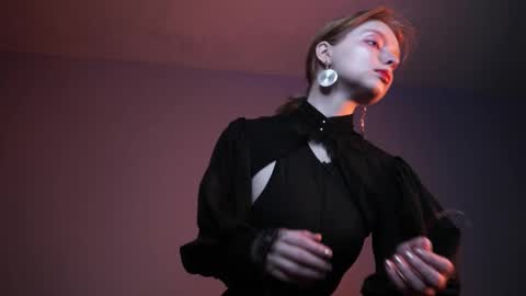        im expecting 350 thumbs up on my altar   online show from March 12, 2025, 10:07 pm