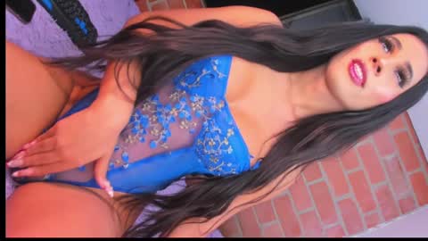 Oberlyn online show from December 2, 2024, 7:03 am