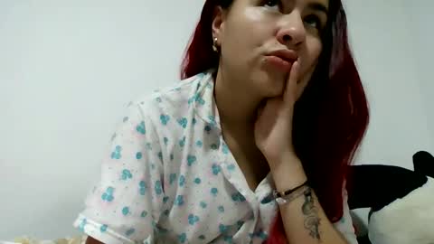 GinniWest  online show from May 7, 2026, 9:58 am