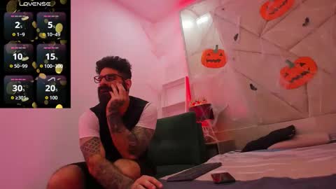 gio_lorenz online show from October 18, 2025, 12:17 pm