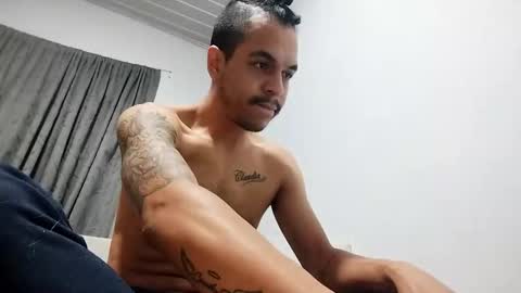 gio_lorenz online show from October 26, 2025, 10:58 pm