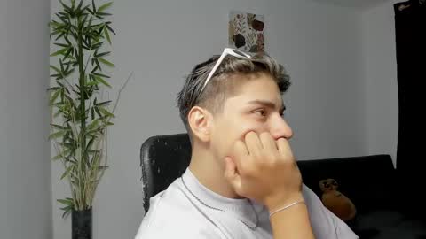 GioRusso online show from February 28, 2025, 9:33 pm