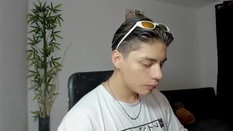 GioRusso online show from March 2, 2025, 11:42 pm