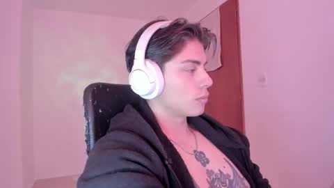 GioRusso online show from September 14, 2025, 4:39 pm