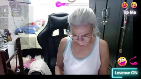 Snapshot of giorgia_xue53 chatting on March 18, 2026, 5:54 am Mary online show from March 18, 2026, 5:54 am