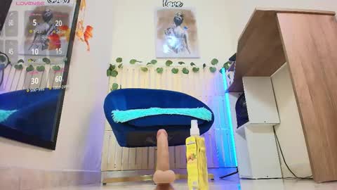Snapshot of giorgina_mtz chatting on September 19, 2025, 7:47 pm Georgina Martinez online show from September 19, 2025, 7:47 pm