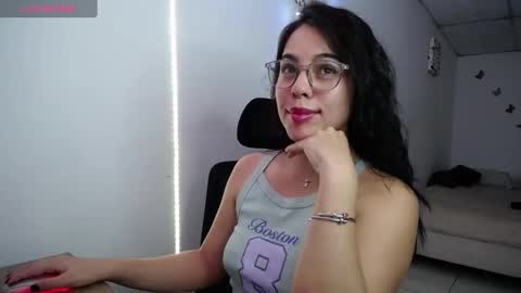 GIO RIVERA online show from September 10, 2025, 6:35 am