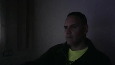 Snapshot of gioshadow chatting on December 15, 2024, 4:04 pm gioshadow online show from December 15, 2024, 4:04 pm