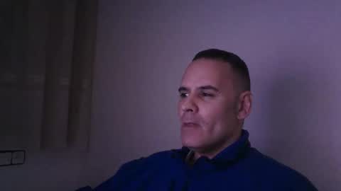 Snapshot of gioshadow chatting on February 1, 2025, 8:05 pm gioshadow online show from February 1, 2025, 8:05 pm