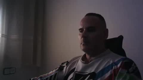 Snapshot of gioshadow chatting on October 12, 2025, 12:37 pm gioshadow online show from October 12, 2025, 12:37 pm